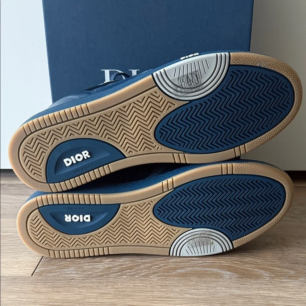 Dior Men's Deep Blue Sneakers - Picture 3 of 7